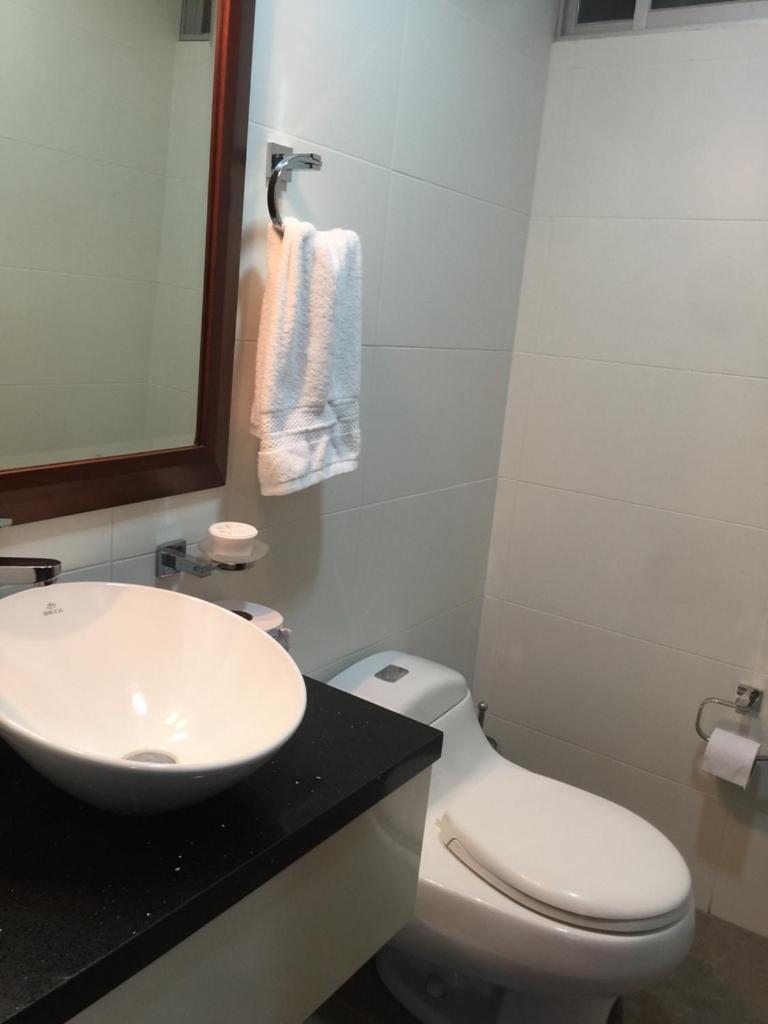 Instant Hotel - Departamento En Амбато Екстериор снимка